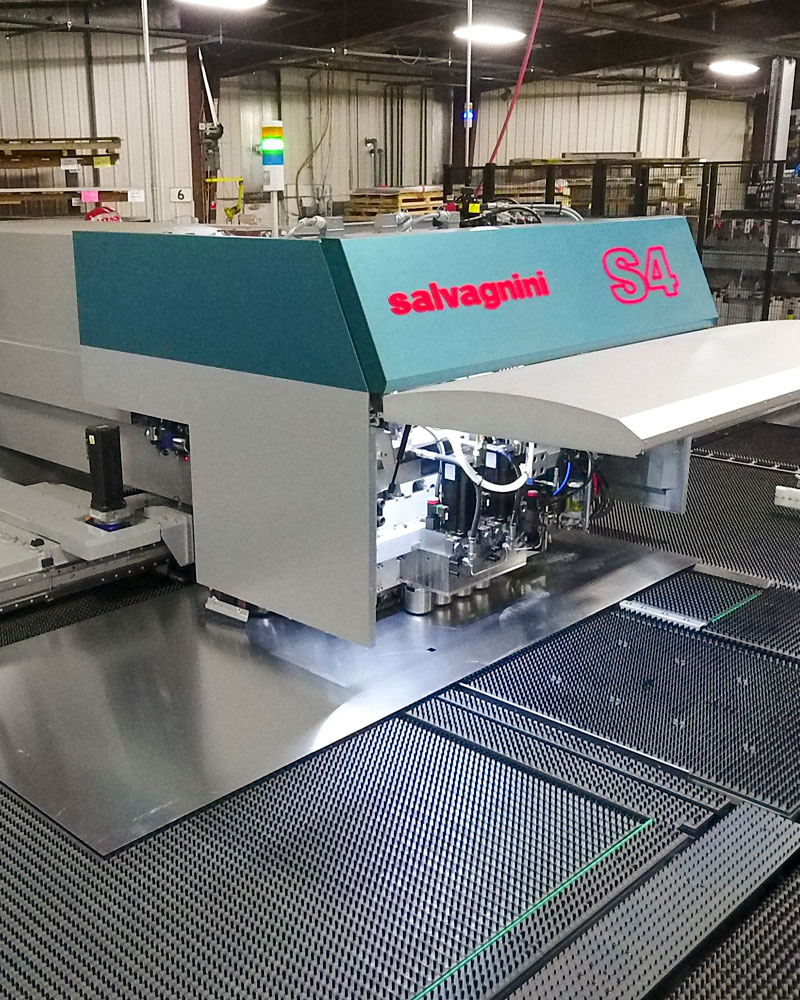 Plotter Cutting Metal Panel